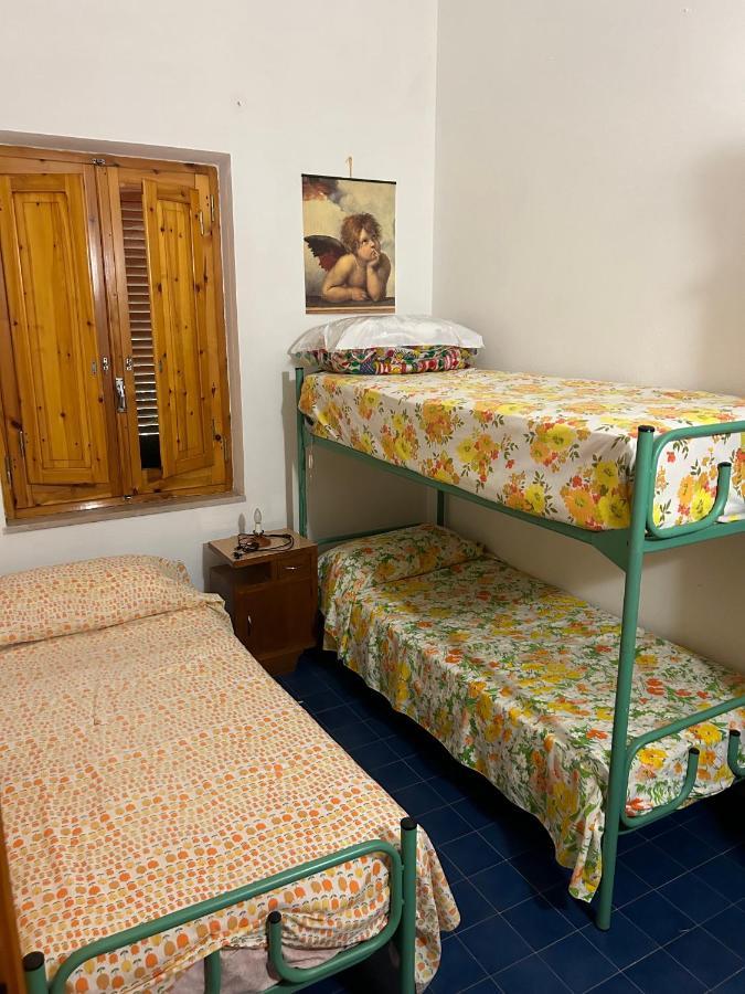 Domo Austinu - Abbasanta Villa Luaran gambar